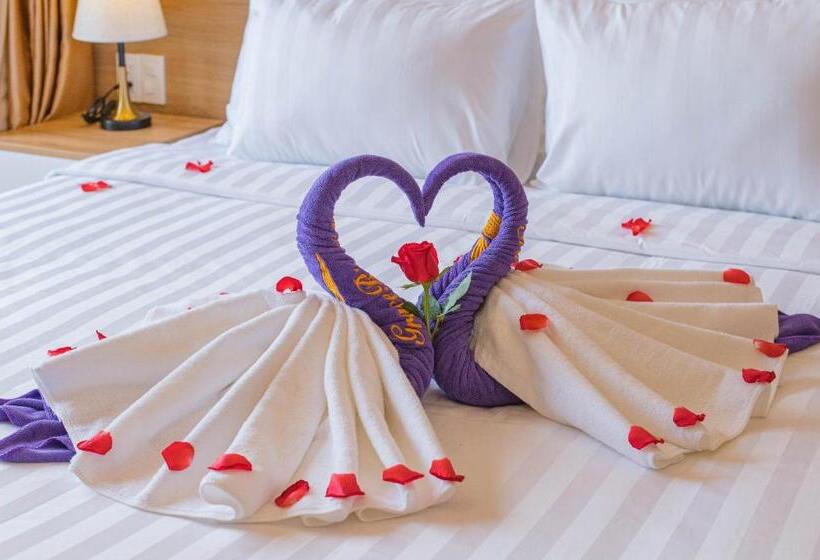 اتاق لوکس با بالکن, Mint Hoi An Villa