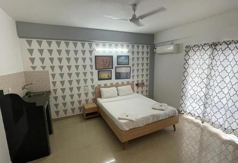 Standard-huone Parveke, Priti Guest House Calangute Beach