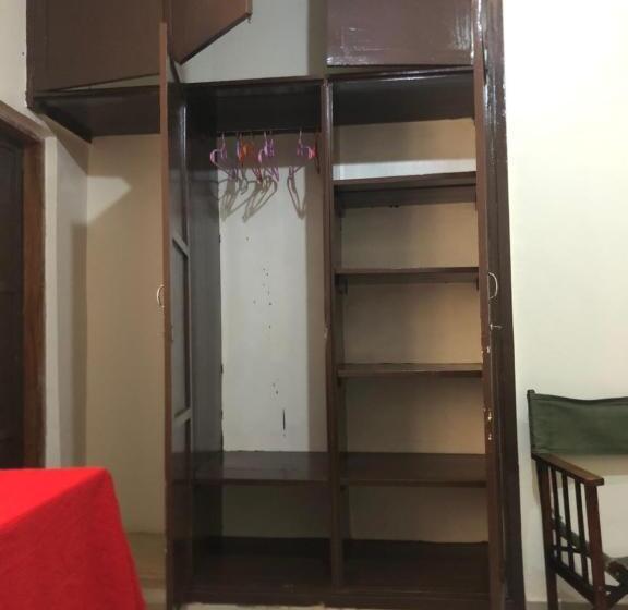 اتاق استاندارد, Jacaranda Homestay