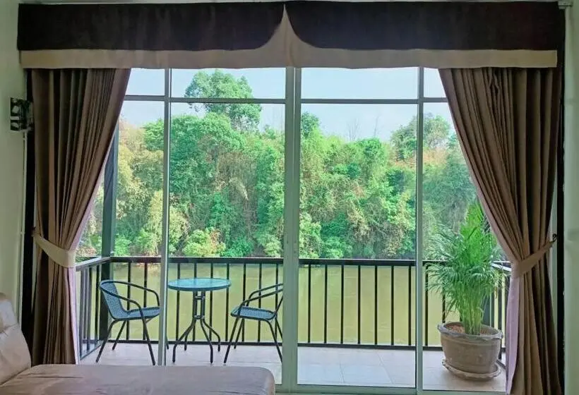 Superior-huone, เพชรมณีกาญจน์ บีช รีสอร์ท