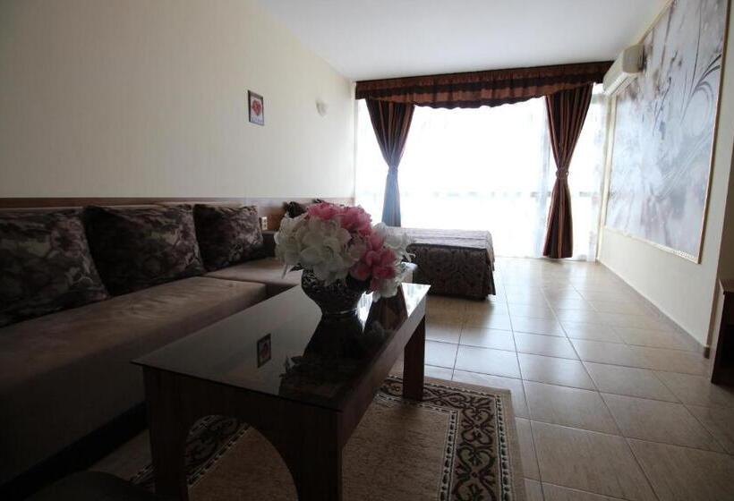 חדר סטודיו סטנדרד, семеен хотел идън