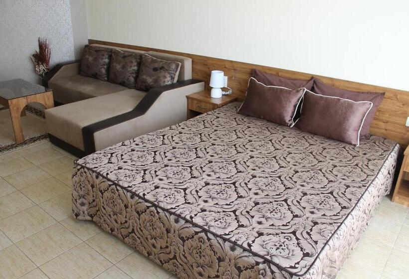 חדר סטודיו סטנדרד, семеен хотел идън