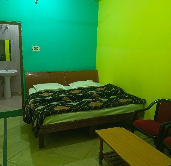 标准间, Madhur New Tourist Lodge