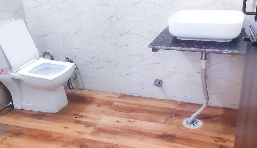 豪华房间, Maharaja   Near Majnu Ka Tilla