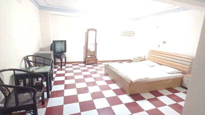 اتاق لوکس, Nhật Bình 2