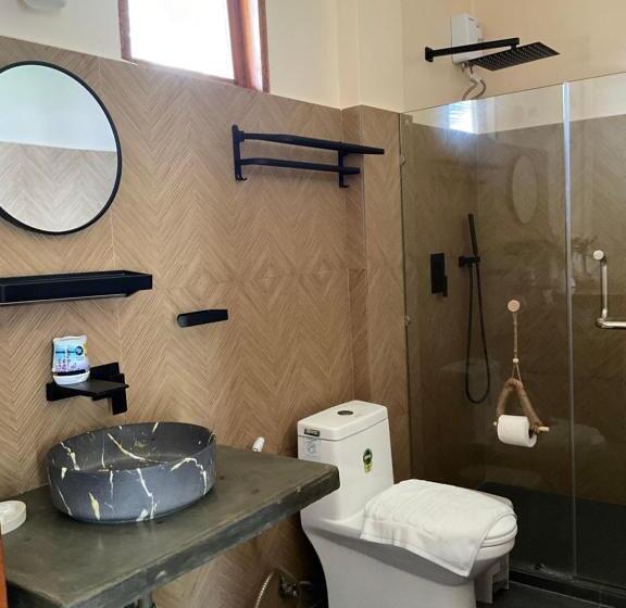 اتاق استاندارد با بالکن و چشمانداز دریا, Yapak Beach Villas