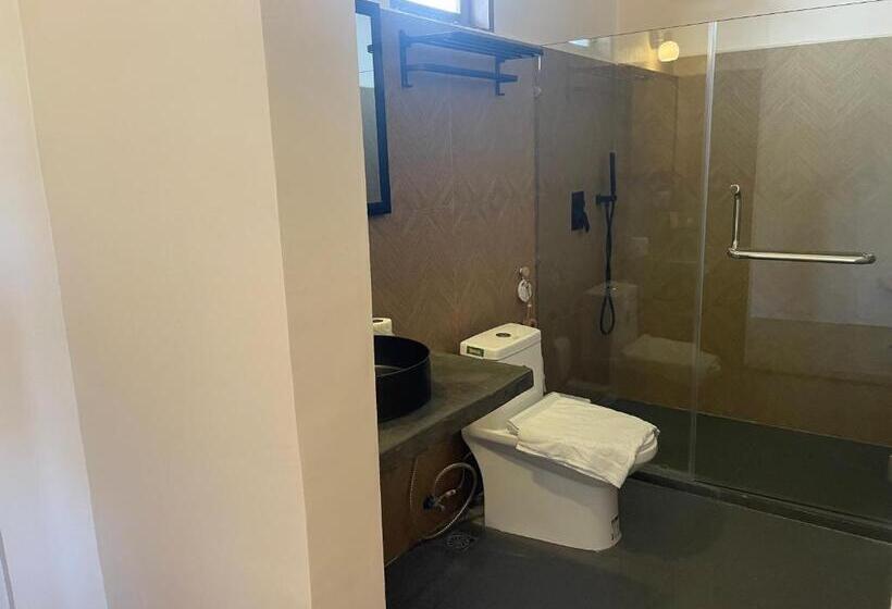 اتاق خانوادگی با چشمانداز دریا, Yapak Beach Villas