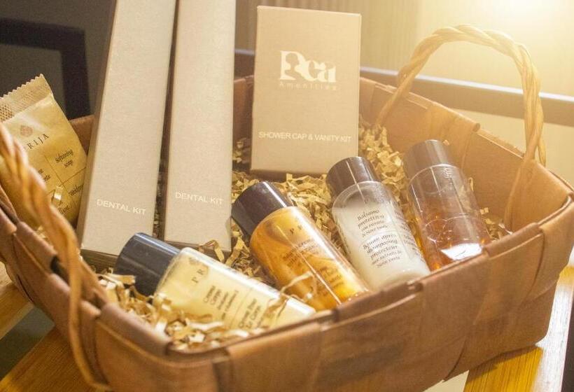 جناح مزود بجاكوزى, Elite Luxury Boutique