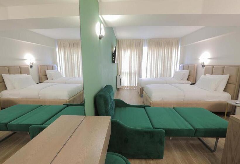 اتاق لوکس سه تخته, Olia Residence