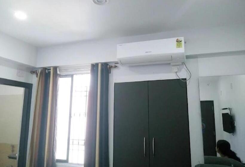 اتاق لوکس, S G International Danapur