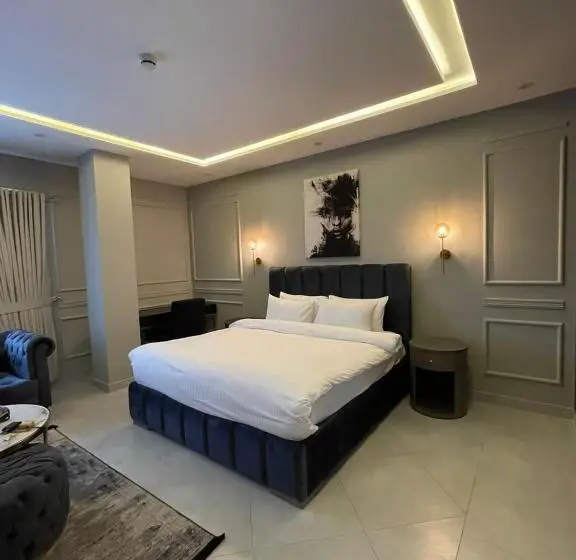 استودیوی سوپریور, Villa Vista