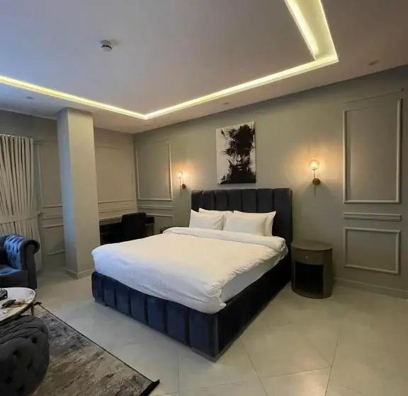 استودیوی سوپریور, Villa Vista
