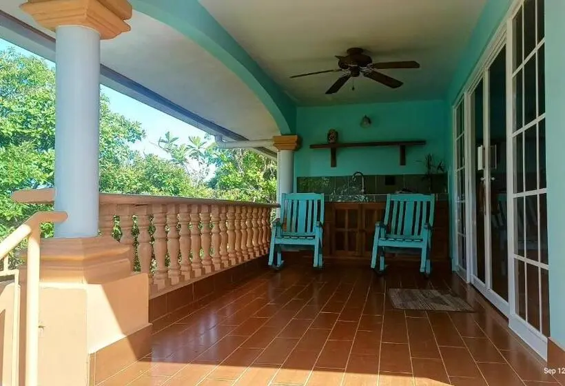 Standard-studio Allasnäkymä, Villas At Gone Fishing Panamá Resort