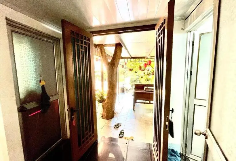 اتاق استاندارد, Lee Homestay