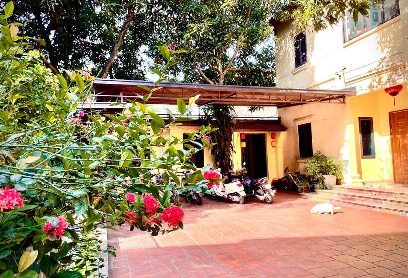 اتاق استاندارد با بالکن, Lee Homestay