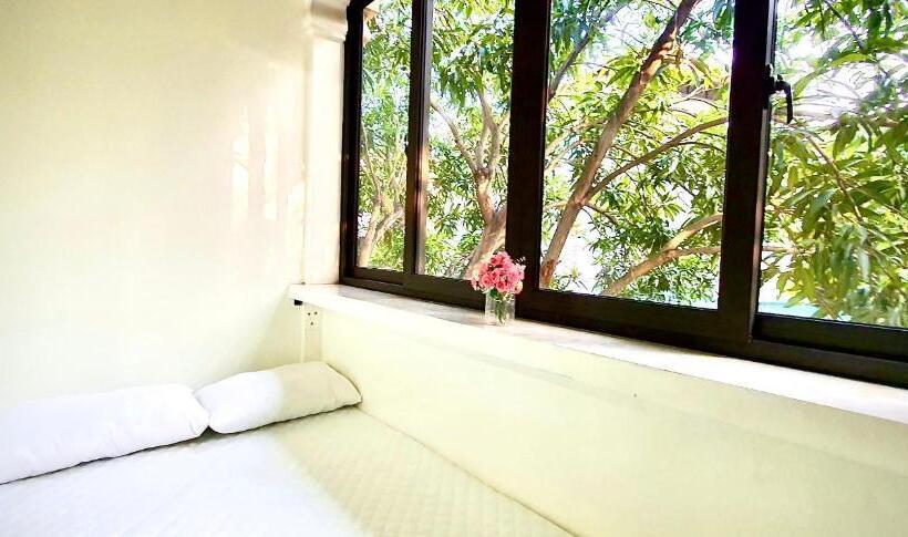 اتاق استاندارد با بالکن, Lee Homestay