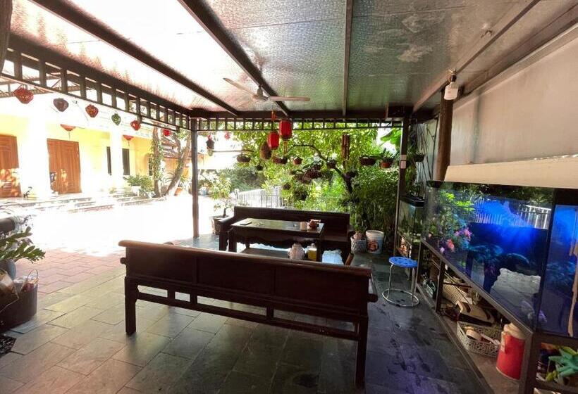 اتاق استاندارد, Lee Homestay