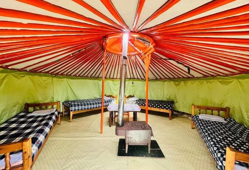 اتاق استاندارد سه تخته با سرویس بهداشتی مشترک, Monkhsuuri Guesthouse