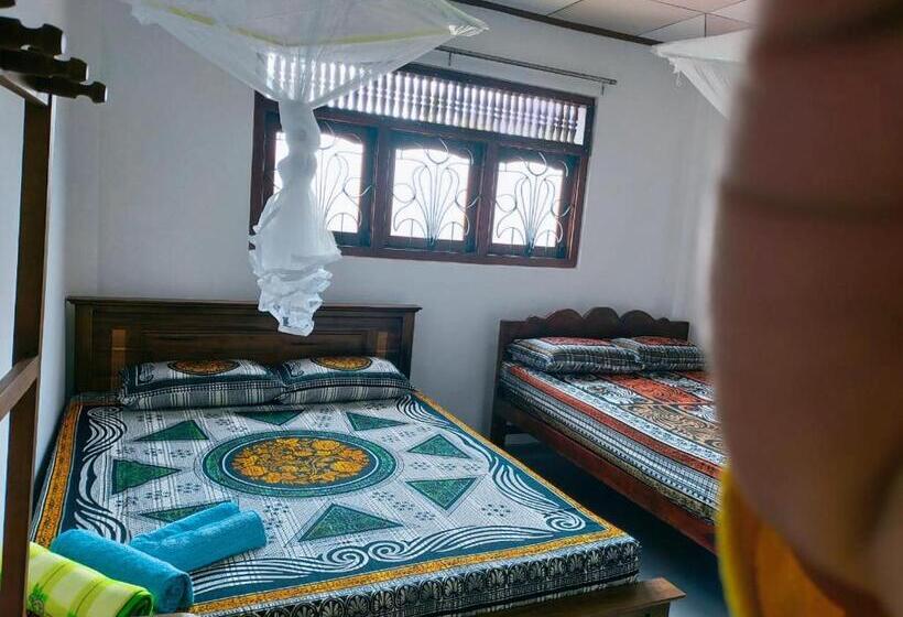 חדר משפחתי, Shiloh Home