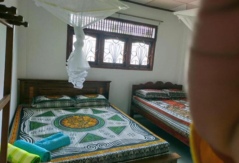 חדר משפחתי, Shiloh Home