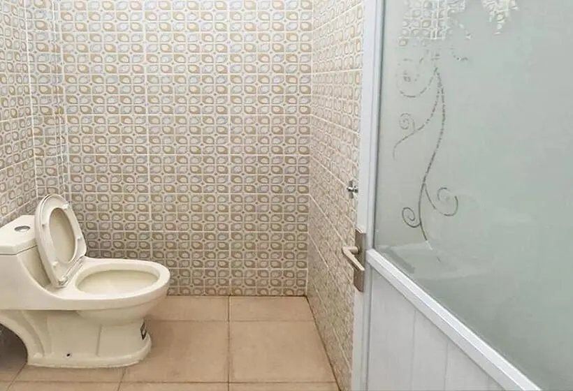 Superior-huone, Urbanview Hotel Juanda Kota Agung By Reddoorz