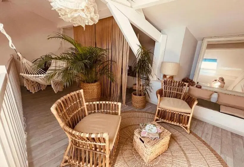 デラックスルーム, Chambre Bohème Chez Rachel