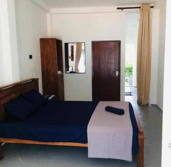 غرفة قياسية مطلّة علي البحر, Sunset House