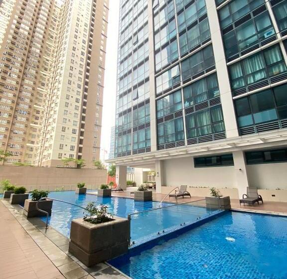 آپارتمان لوکس 1 خوابه, Bgc Staycation At Casa Lucca 200mbps Wifi