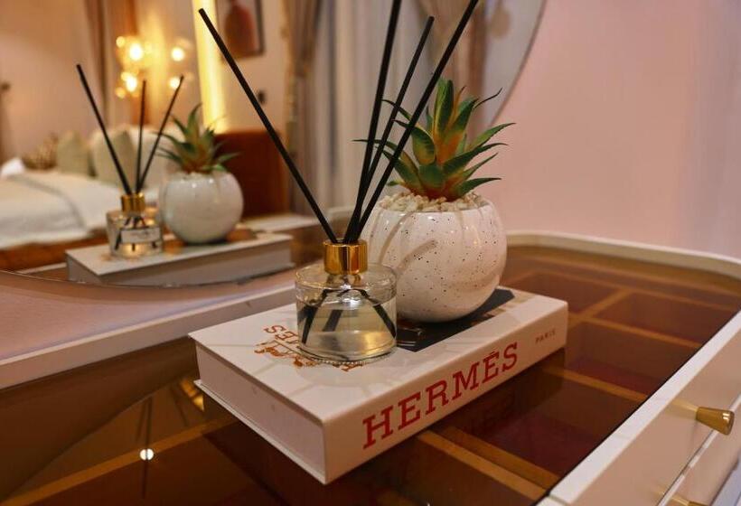 آپارتمان 1 خوابه با بالکن, George Residence, Parkview Ikoyi