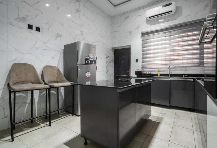 آپارتمان 1 خوابه, George Residence, Parkview Ikoyi