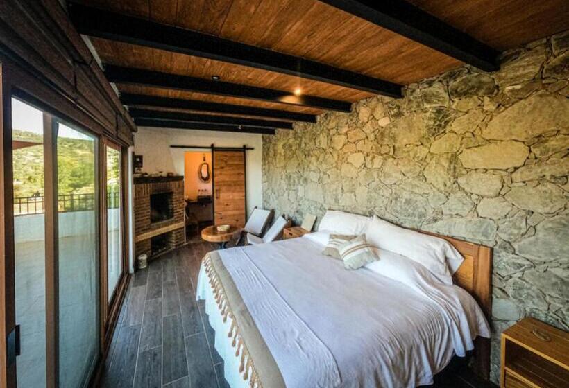 غرفة قياسية مزوَّدة بتراس, La Toscanía Tapalpa Resort & Agroturismo