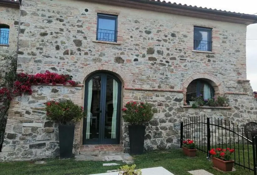 スタンダードルーム, Vecchio Casale Quercetino Androne