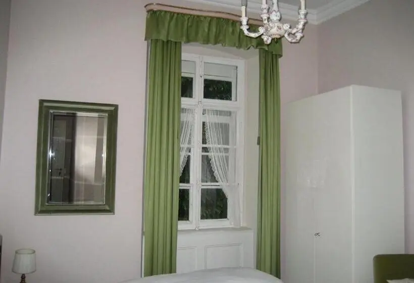 اتاق استاندارد با بالکن, Villa Martha