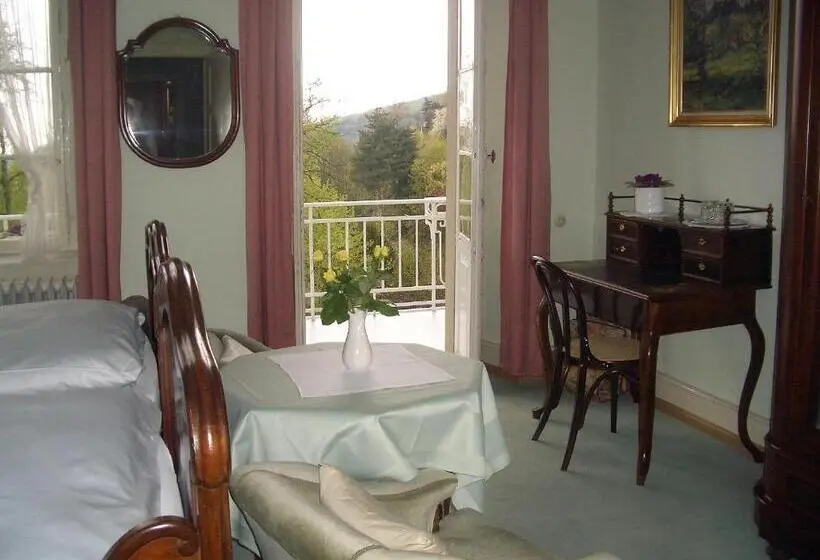 اتاق استاندارد با چشم‌انداز باغ, Villa Martha