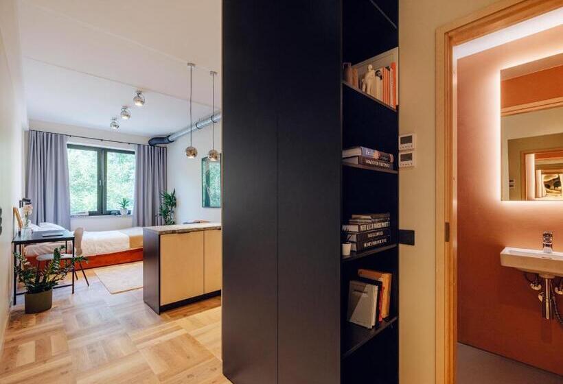 استودیوی لوکس, Stereo House By Larsen