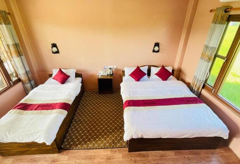 اتاق لوکس, Tree Tops  A Serene Friendly Hotel In Sauraha