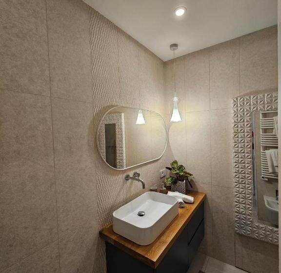 דירת שני חדרים, Casa Calí