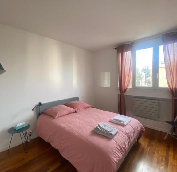 Семейный Номер, Neuilly Sur Seine Calme Et Lumineux. B&b. 3 Chambres