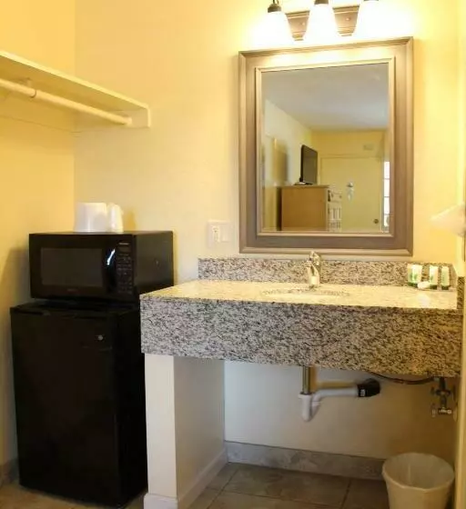 Standard-huone 2 Parivuodetta, Beachway Inn