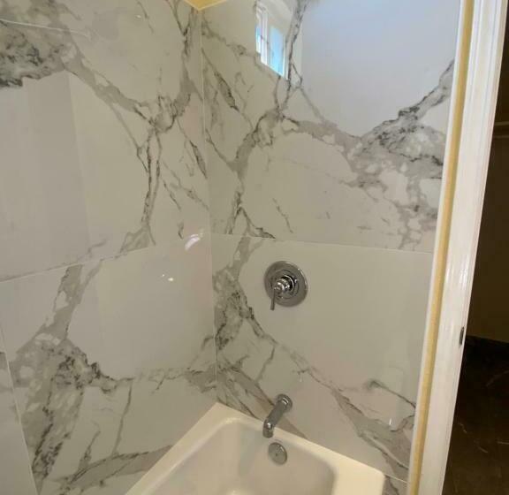 キングサイズベッドのスタンダードルーム, Beachway Inn