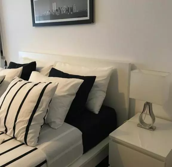 اتاق لوکس, Boutique A Esplanada