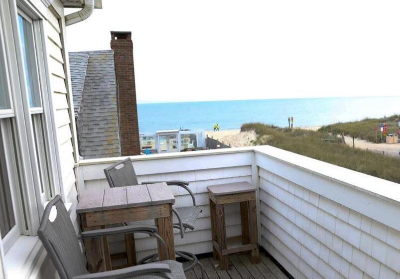 带2个卧室的套房, By The Sea Guests Bed & Breakfast & Suites