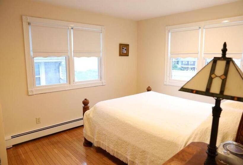 침실 2개 스위트, By The Sea Guests Bed & Breakfast & Suites