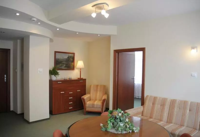 ２ベッドルームアパートメント, Centrum Szkoleniowo Konferencyjne Społem
