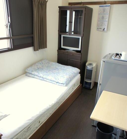 标准单人间, Economy Hotel Hoteiya