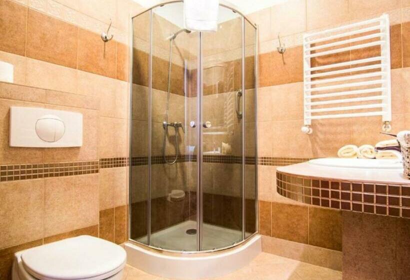 סוויטה משפחתית, Stara Garbarnia