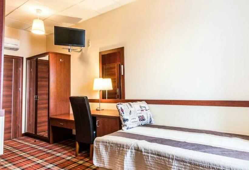 חדר סטנדרט יחיד, Stara Garbarnia