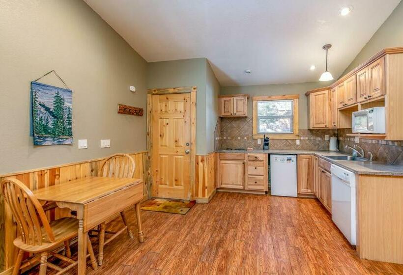 오두막, Stonebrook Resort Adult Only