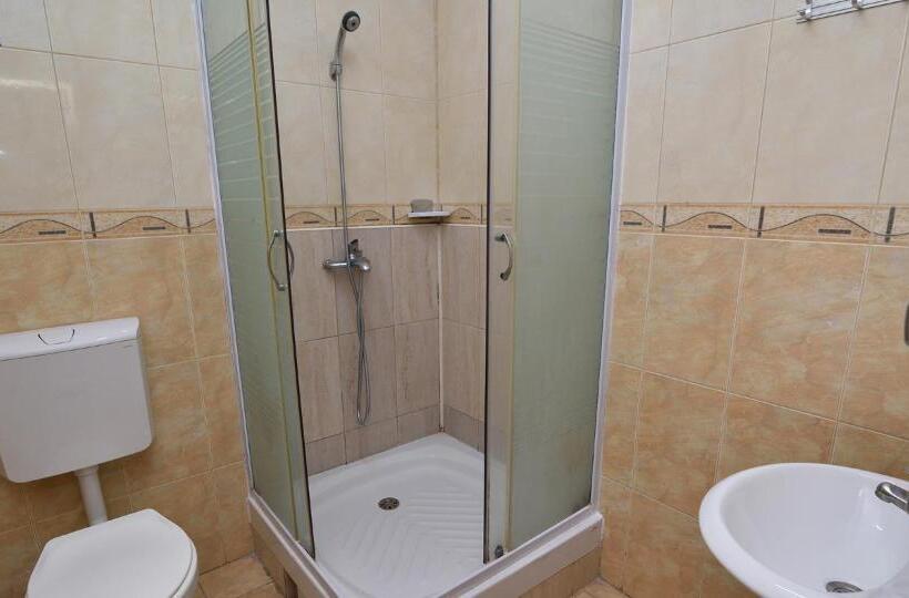 Standard Enkelrum, Taco