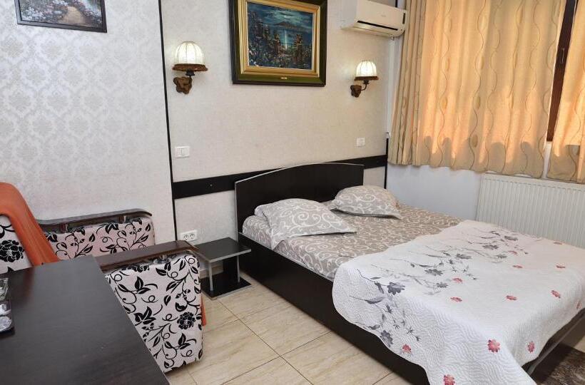 Standard Enkelrum, Taco